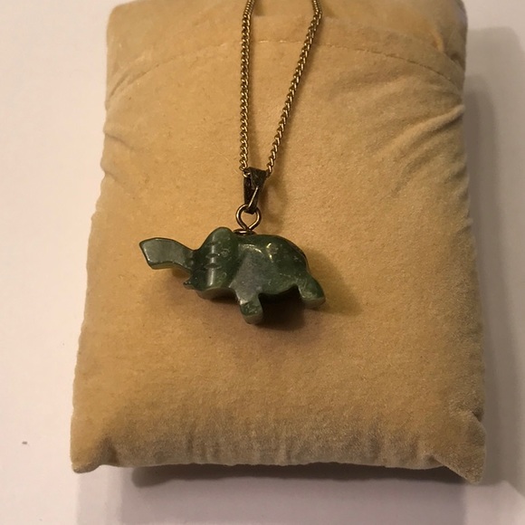 Hand made Dark Green Carved Jade Parrot Pendant on silver toned chain